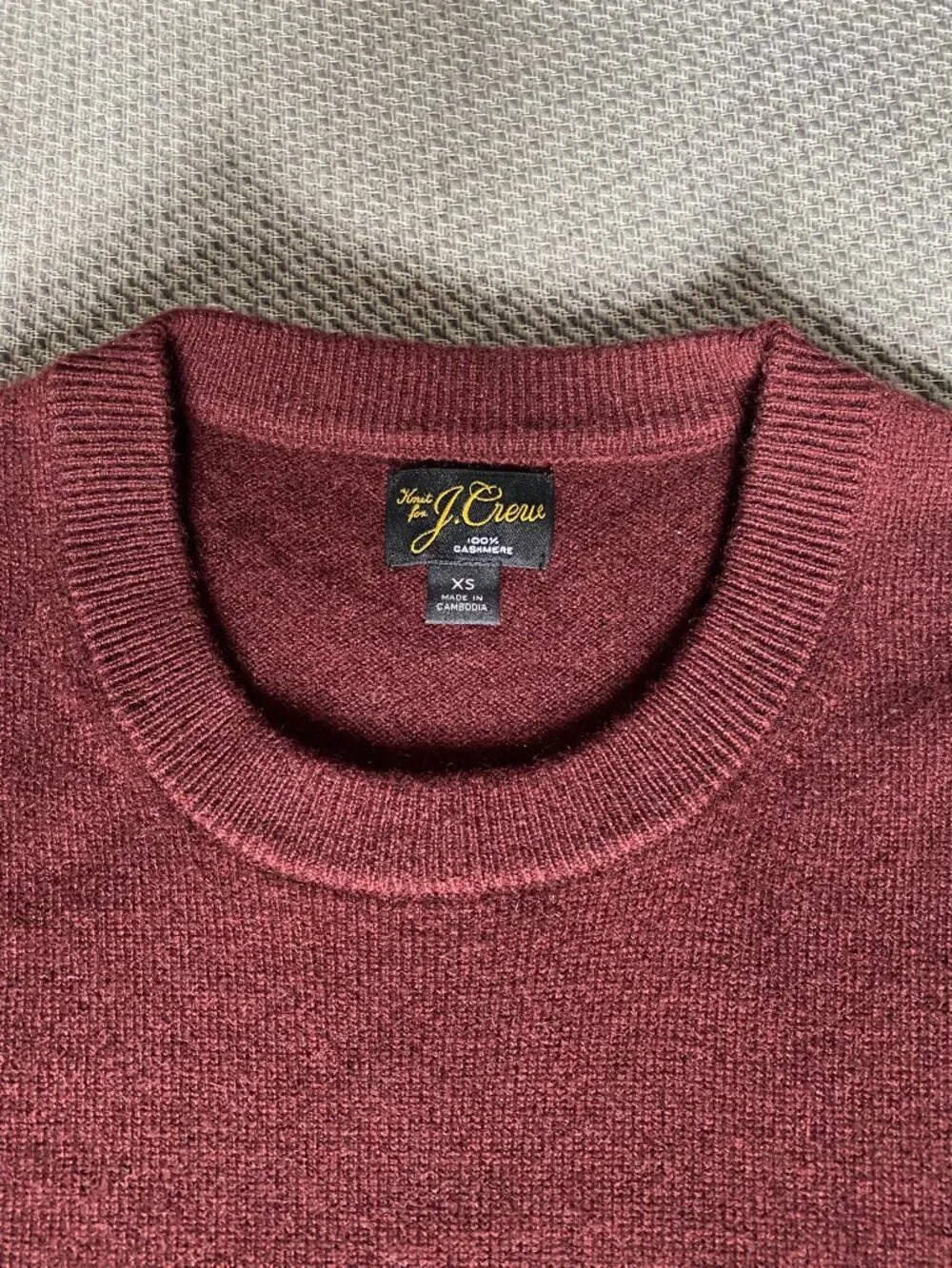 J. CREW mens cashmere crewneck sweater port wine burgundy size small